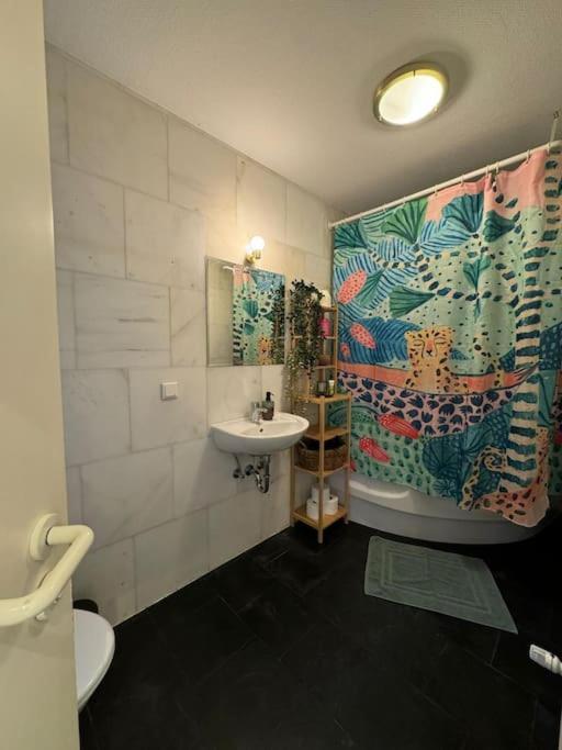 2 Raum City-Apartment 5Min Zum Hbf Grupello-2 Düsseldorf Esterno foto